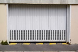 Porte de garage basculante par PN SFER