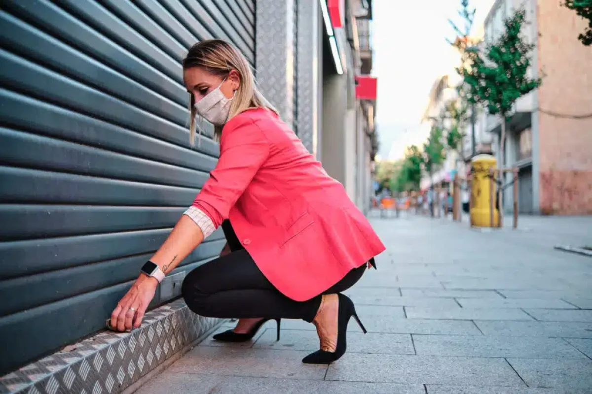 Rideau métallique coincé urgence