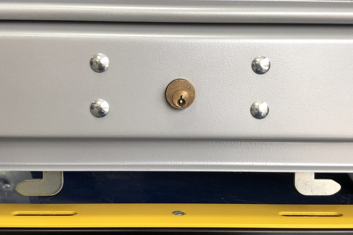 Réparation de mécanisme de verrouillage de rideau électrique